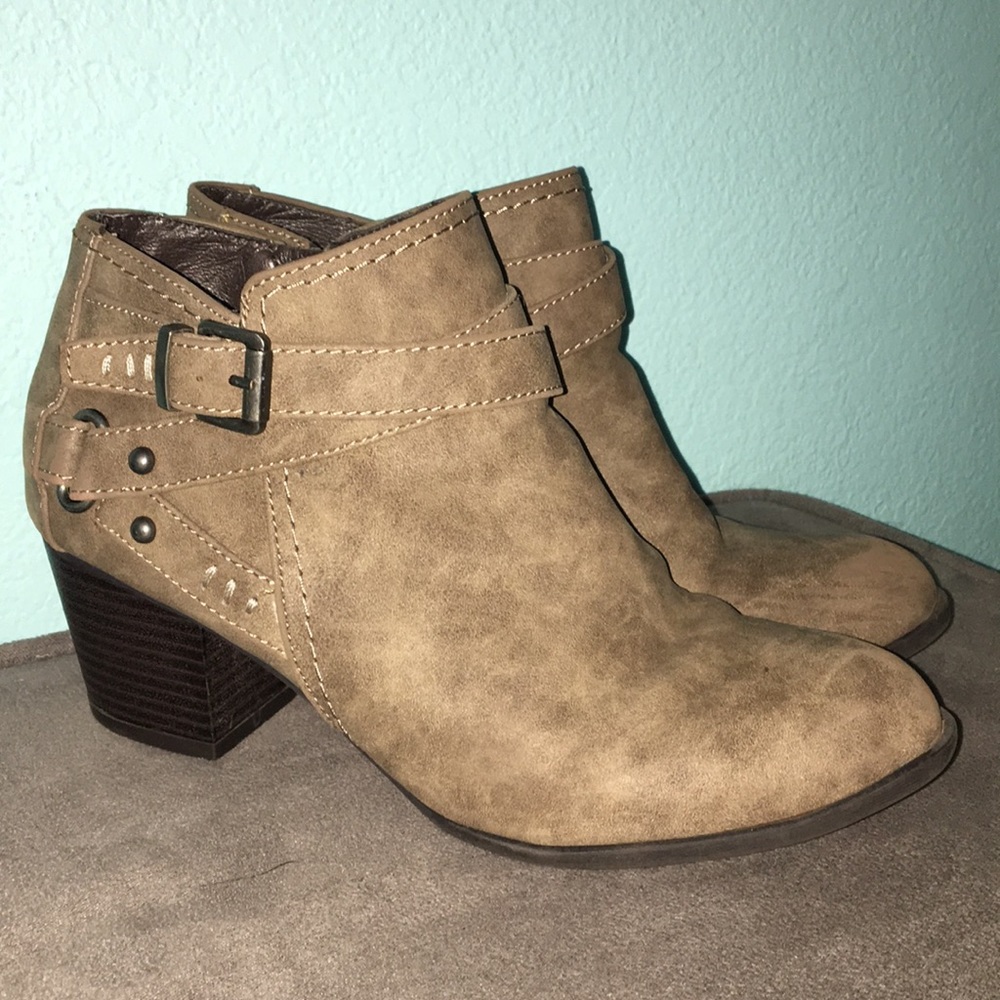 Indigo Rd. Tan Booties